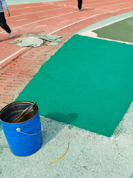 绥化球场翻新修补改造专项服务介绍